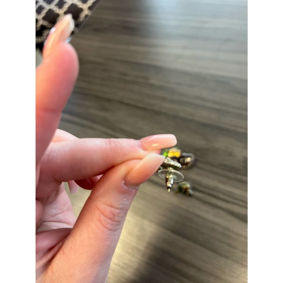 VTG Mardi Gras Mask Feathers Brooch Pin w/ Matching Earrings NOT MARKED - Picture 6 of 10